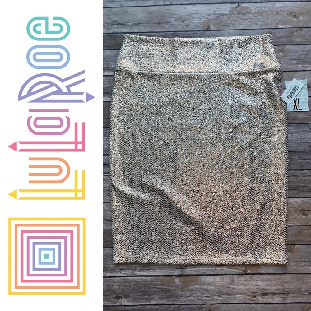 SOLD! NWT LuLaRoe elegant Cassie sparkly Sz XL!